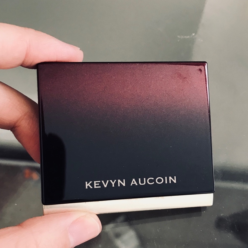 KEVYN AUCOIN sculpting powder Medium